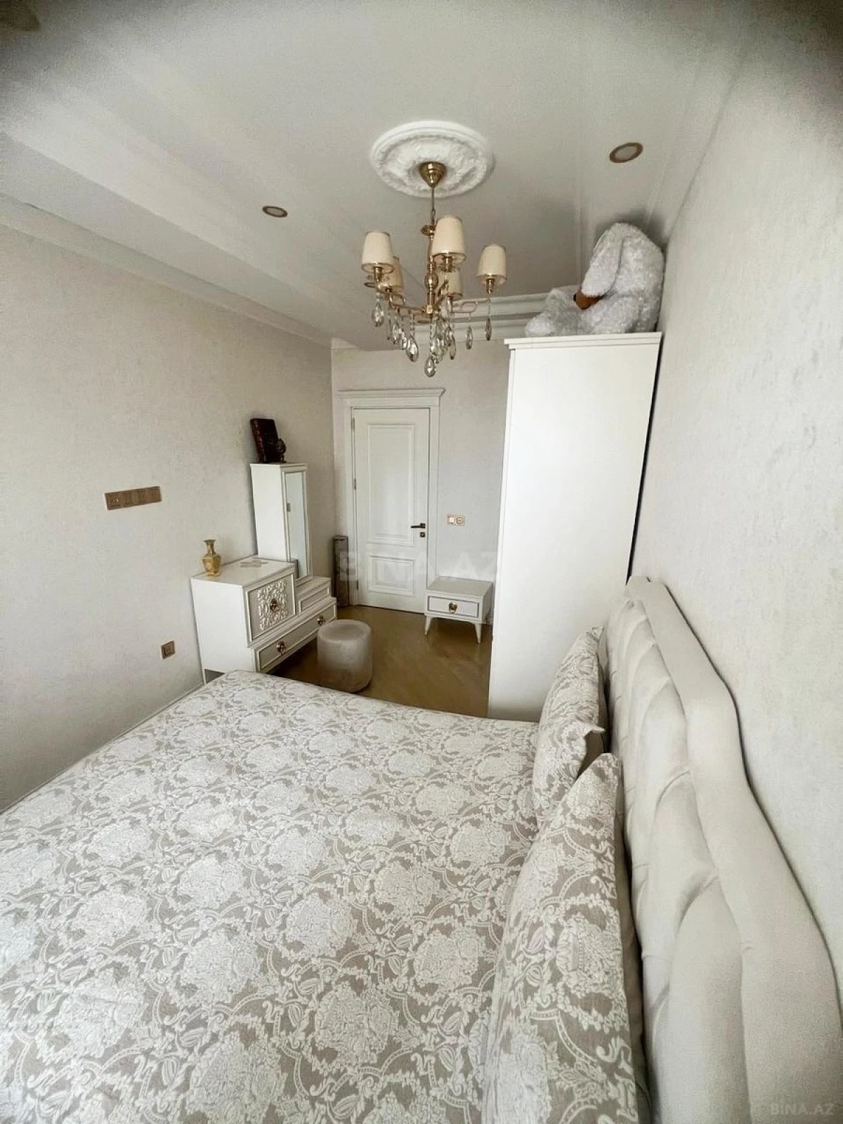 Satılır 3 otaqlı mənzil 90 m²