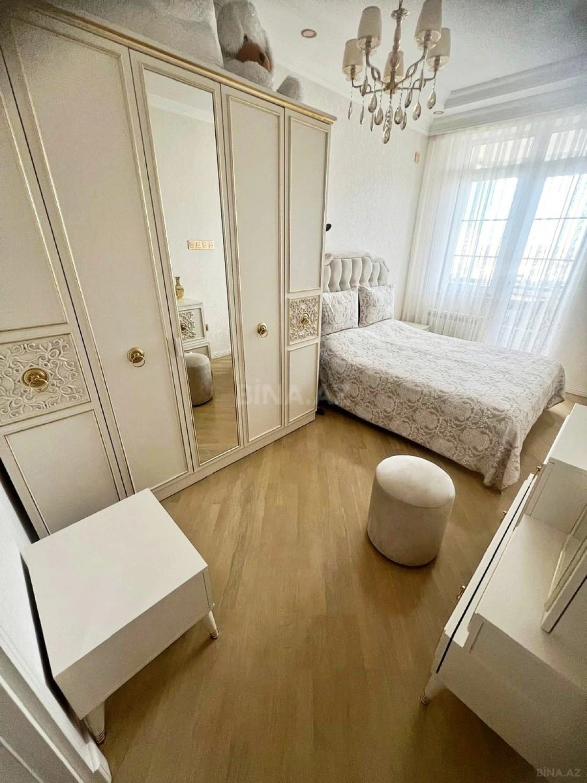 Satılır 3 otaqlı mənzil 90 m²