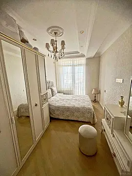 Satılır 3 otaqlı mənzil 90 m²