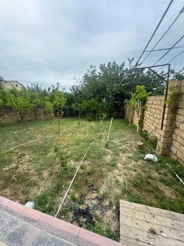 Satılır 5 otaqlı həyət evi 156 m²