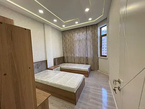 Kirayə verilir 3 otaqlı mənzil 110 m²