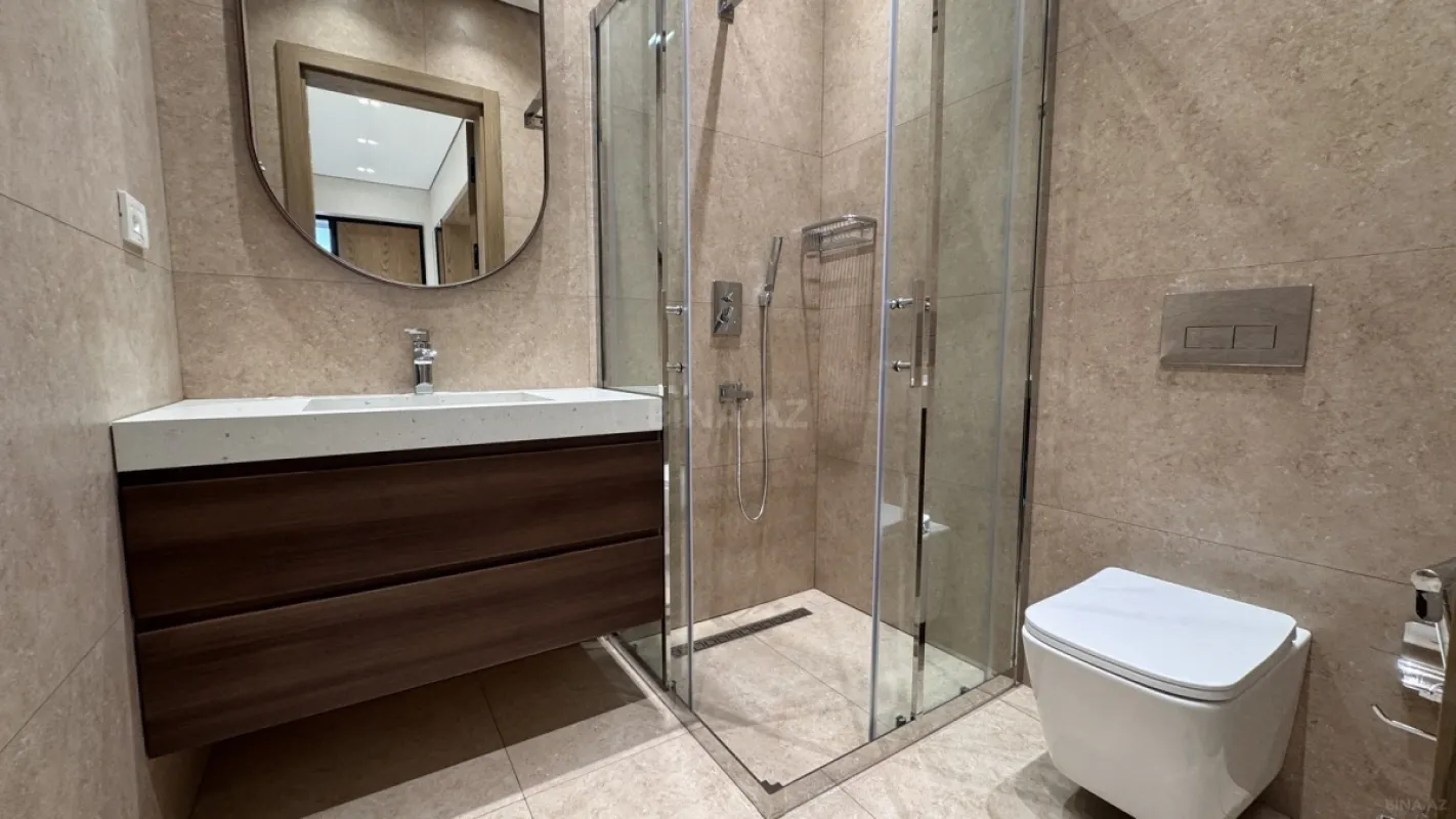 Satılır 5 otaqlı həyət evi 250 m²