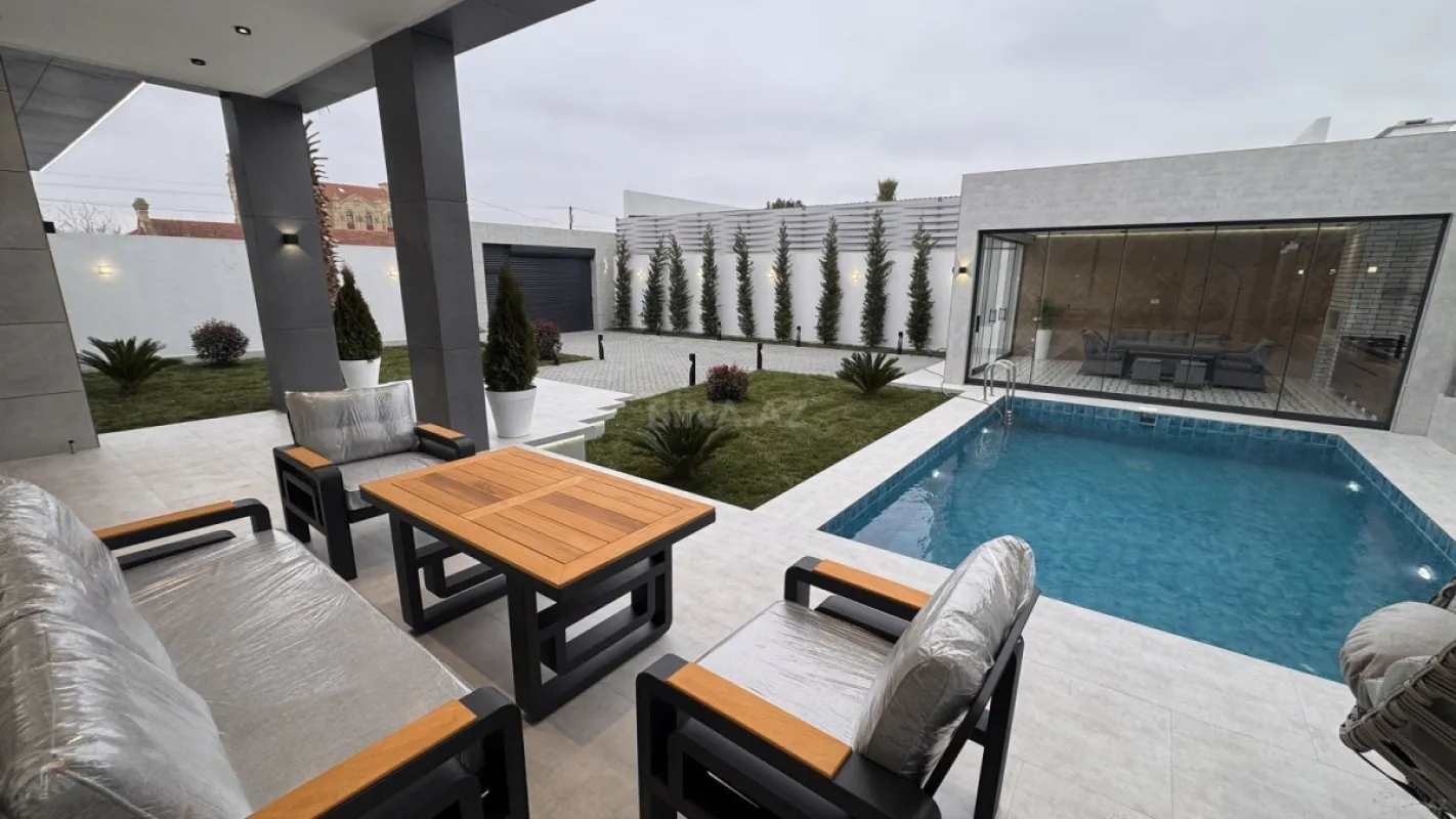 Satılır 5 otaqlı həyət evi 250 m²