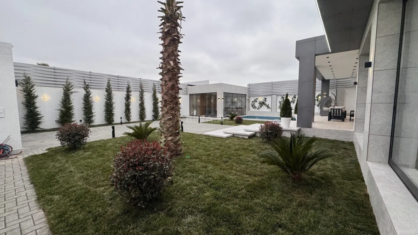 Satılır 5 otaqlı həyət evi 250 m²