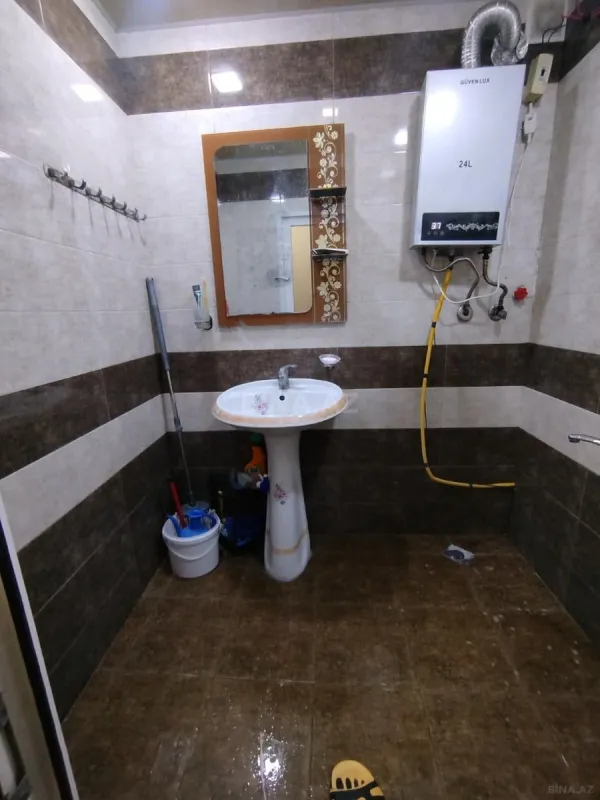 Satılır 4 otaqlı mənzil 100 m²