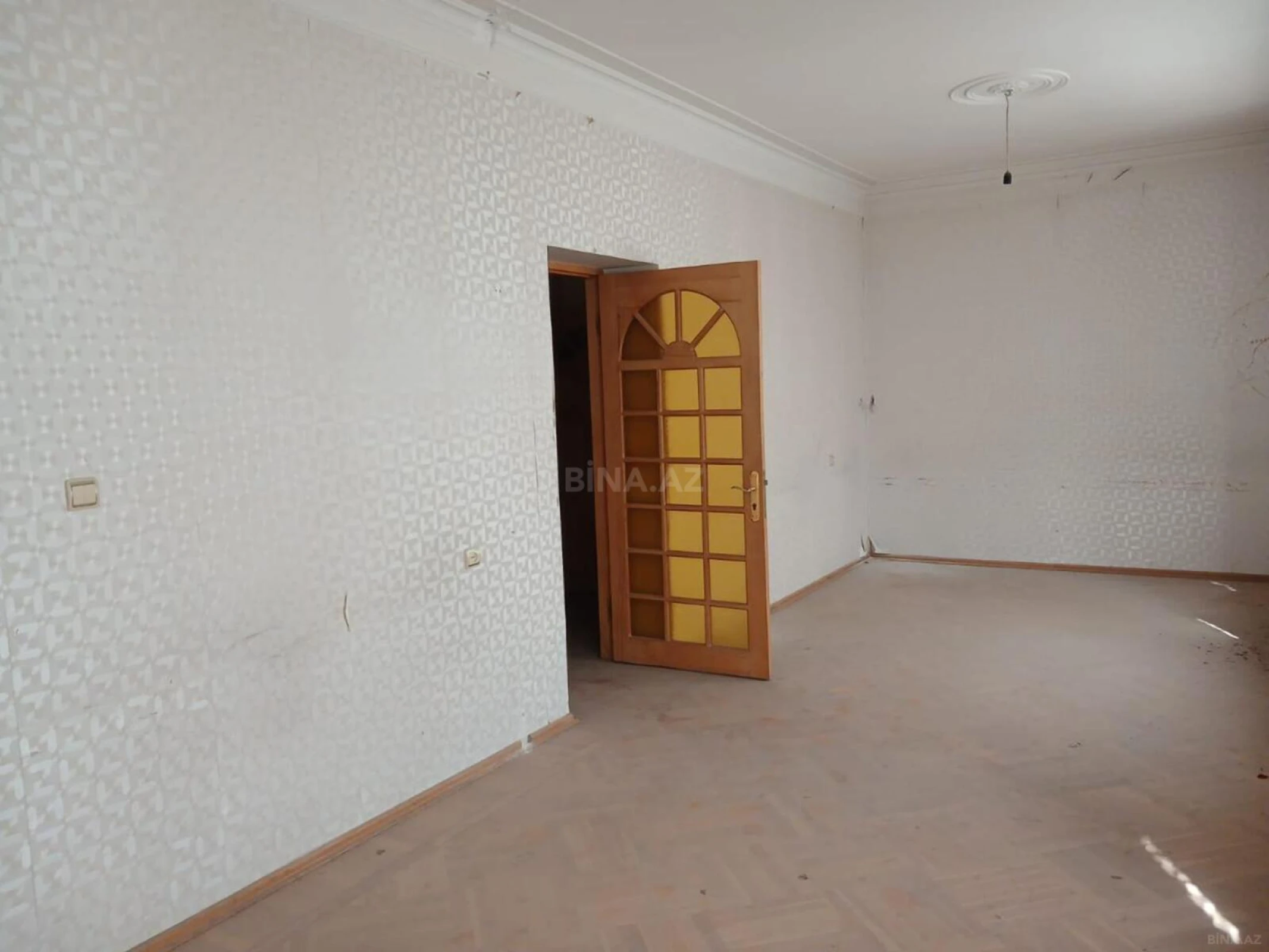 Kirayə verilir 12 otaqlı həyət evi 500 m²