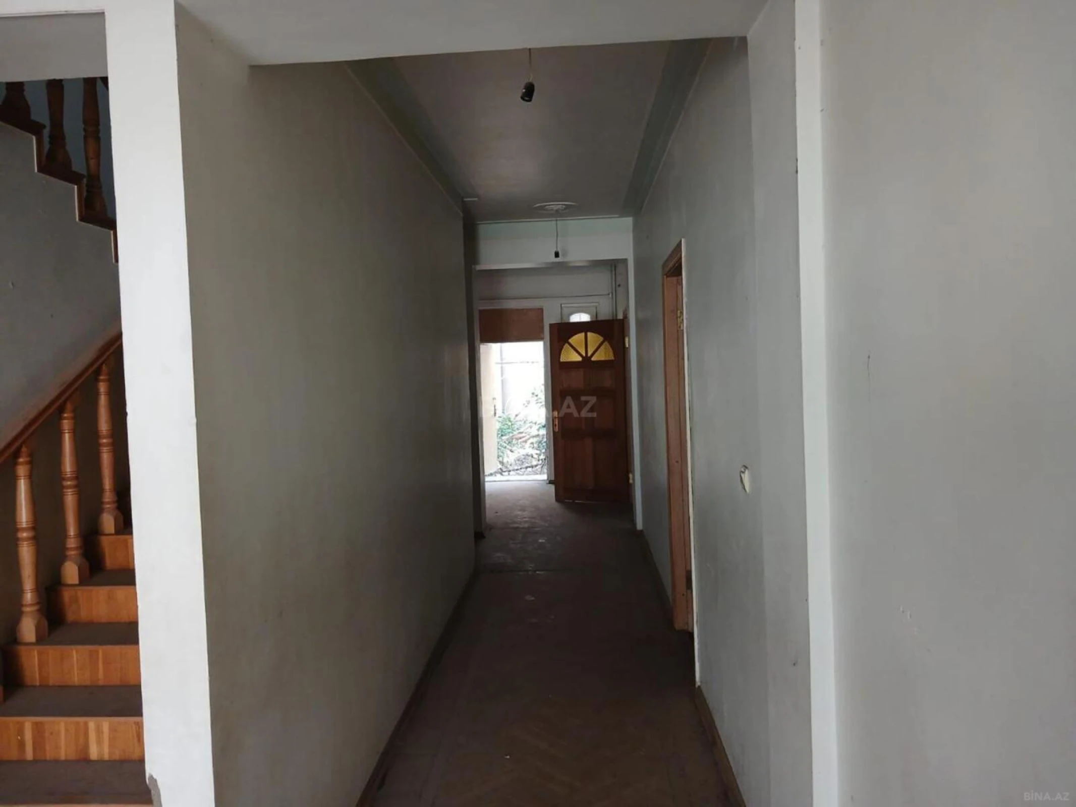 Kirayə verilir 12 otaqlı həyət evi 500 m²