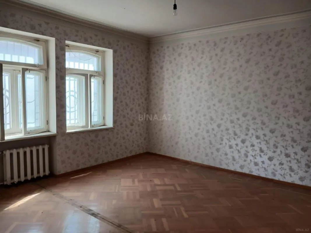 Kirayə verilir 12 otaqlı həyət evi 500 m²