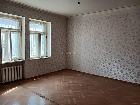 Kirayə verilir 12 otaqlı həyət evi 500 m²