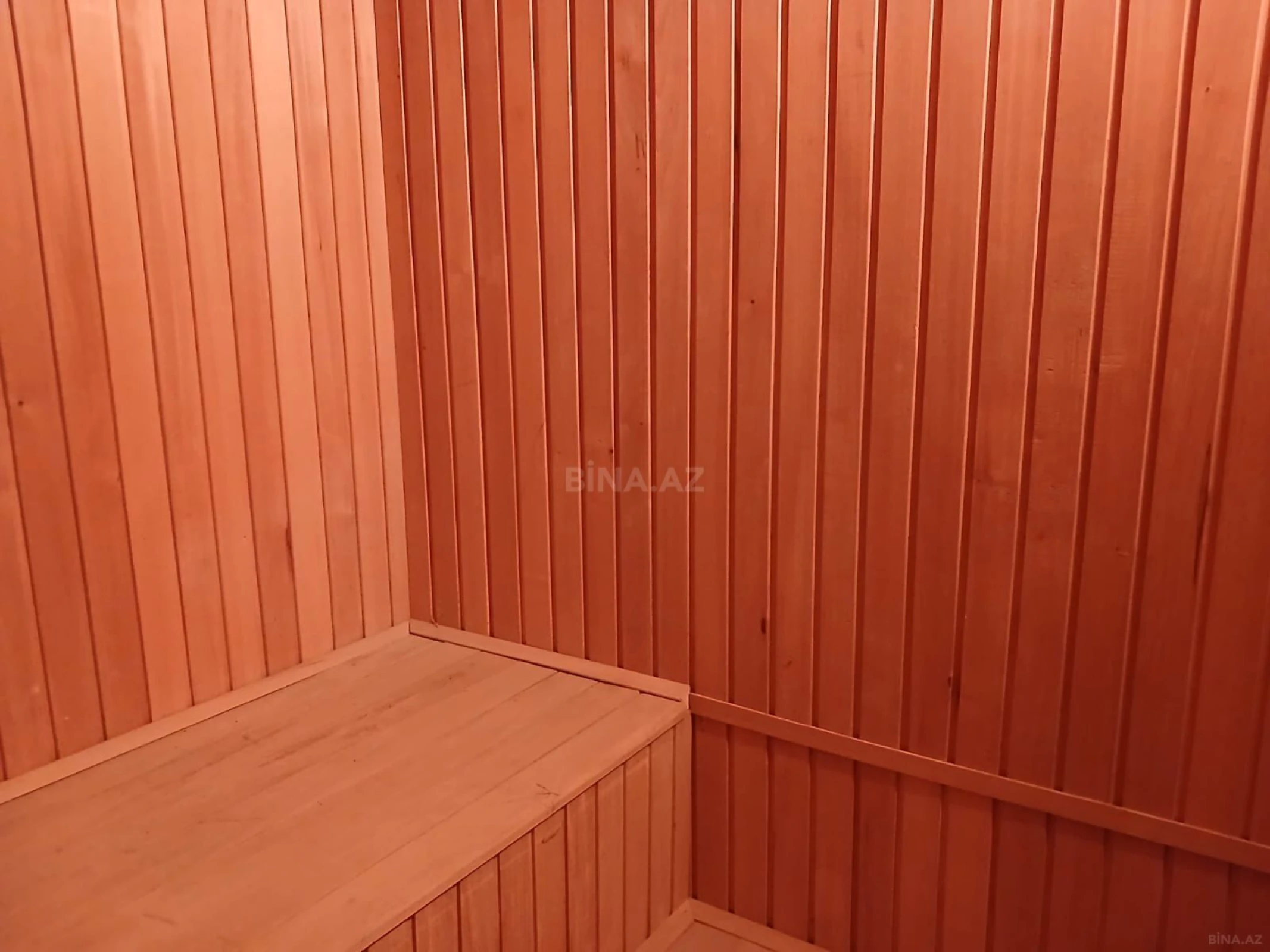 Kirayə verilir 12 otaqlı həyət evi 500 m²