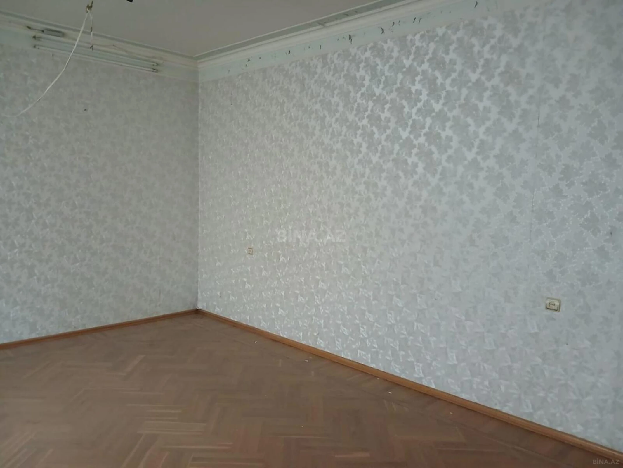 Kirayə verilir 12 otaqlı həyət evi 500 m²