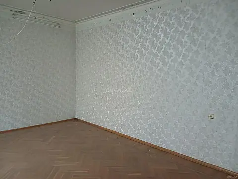 Kirayə verilir 12 otaqlı həyət evi 500 m²