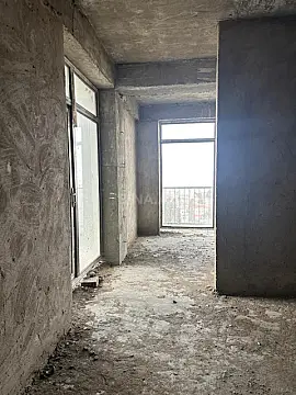 Satılır 2 otaqlı mənzil 76 m²