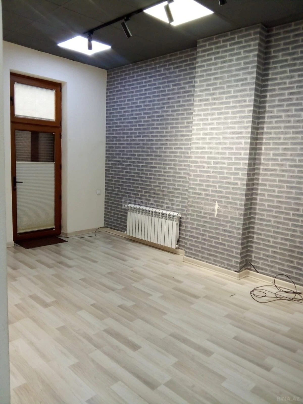 Kirayə verilir 4 otaqlı ofis 110 m²