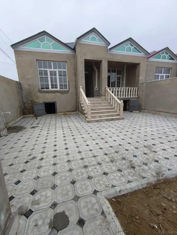 Satılır 3 otaqlı həyət evi 100 m²