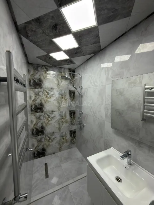 Satılır 2 otaqlı mənzil 60 m²