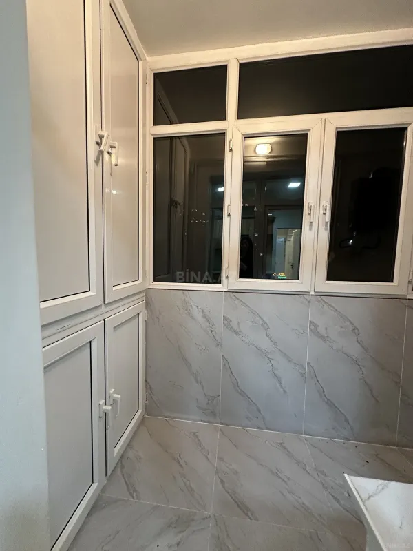 Satılır 4 otaqlı mənzil 118 m²