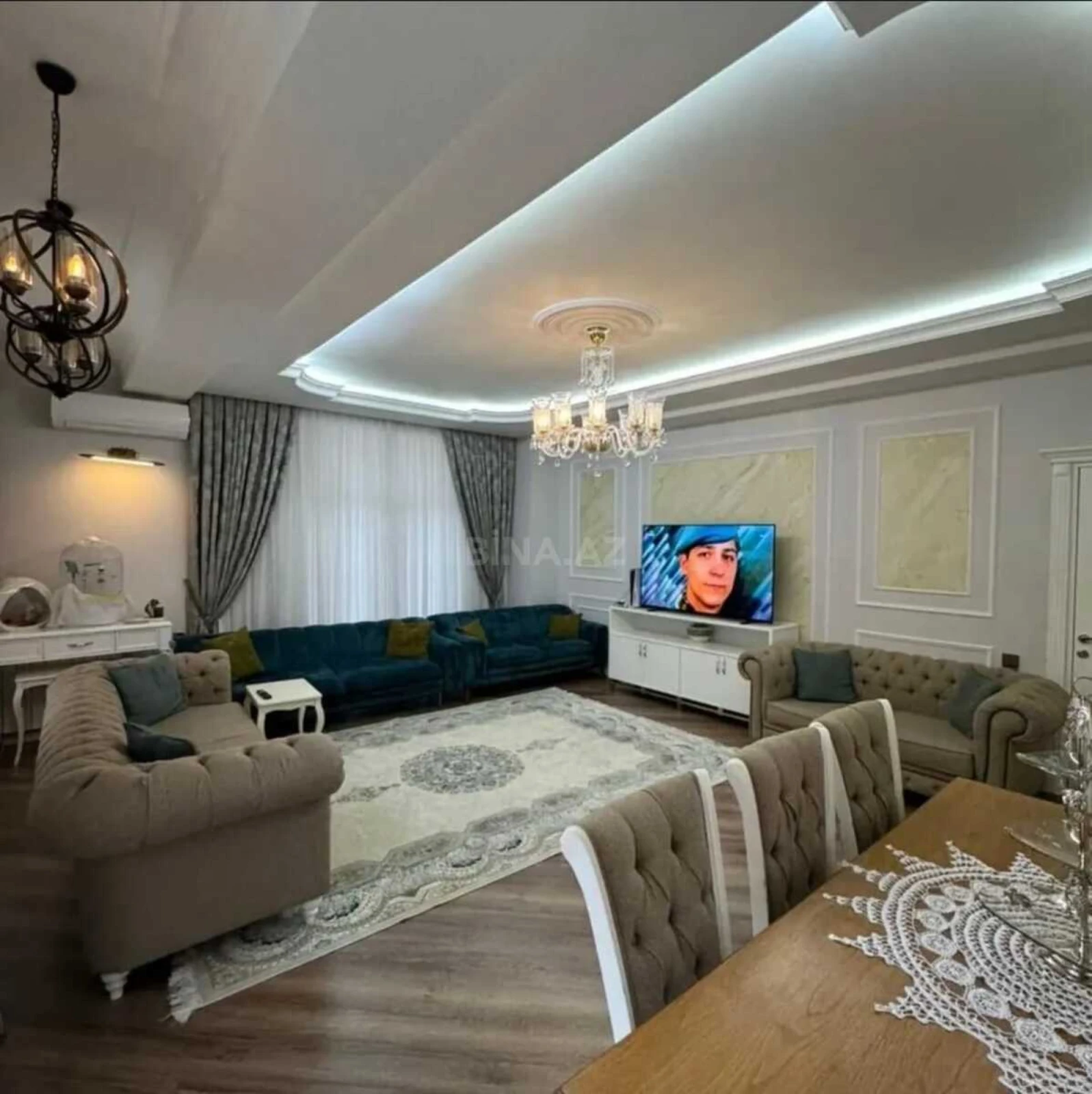 Satılır 4 otaqlı mənzil 182 m²