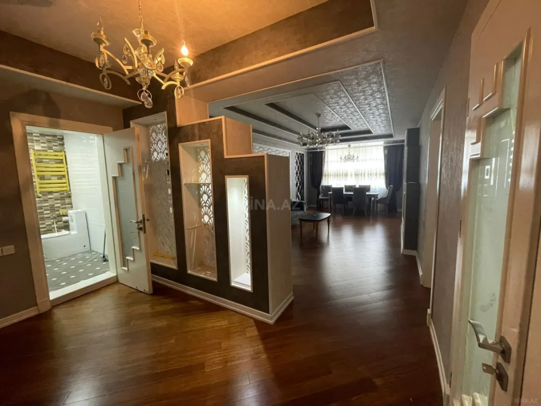 Kirayə verilir 2 otaqlı mənzil 98 m²