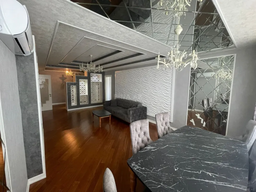 Kirayə verilir 2 otaqlı mənzil 98 m²