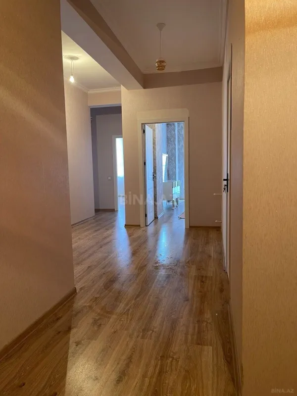 Kirayə verilir 3 otaqlı mənzil 127 m²