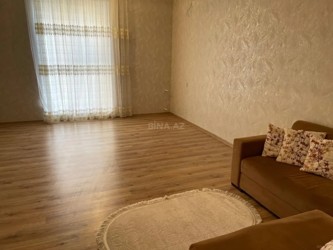 Kirayə verilir 3 otaqlı mənzil 127 m²