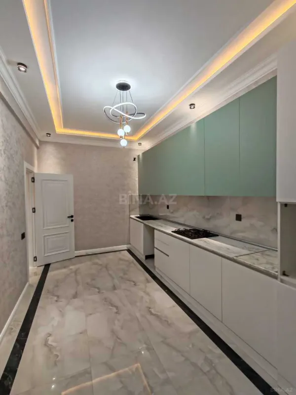 Satılır 3 otaqlı mənzil 108 m²