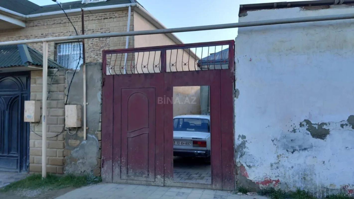 Satılır 5 otaqlı həyət evi 149 m²