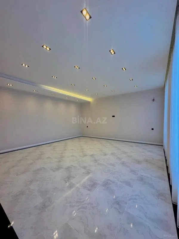 Satılır 4 otaqlı həyət evi 220 m²