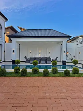 Satılır 4 otaqlı həyət evi 220 m²