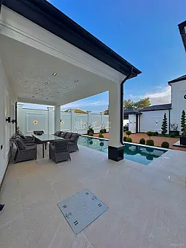 Satılır 4 otaqlı həyət evi 220 m²