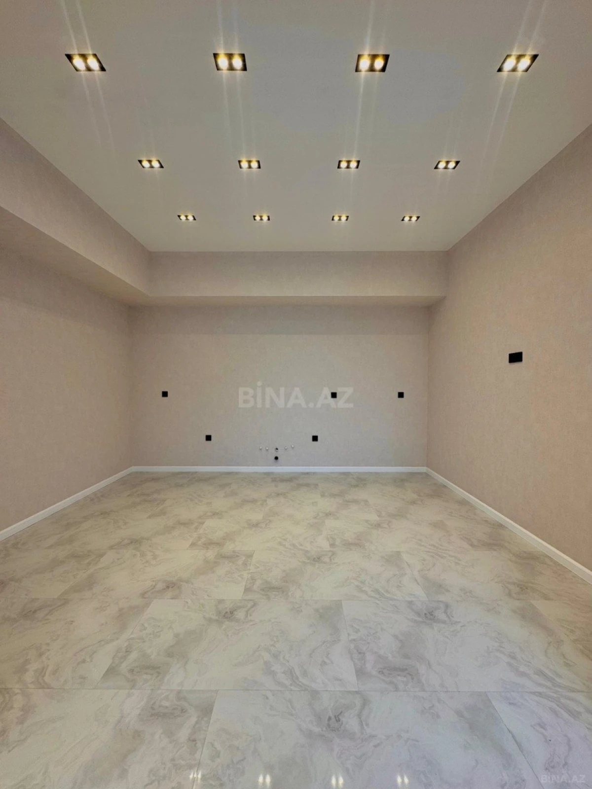 Satılır 4 otaqlı həyət evi 220 m²