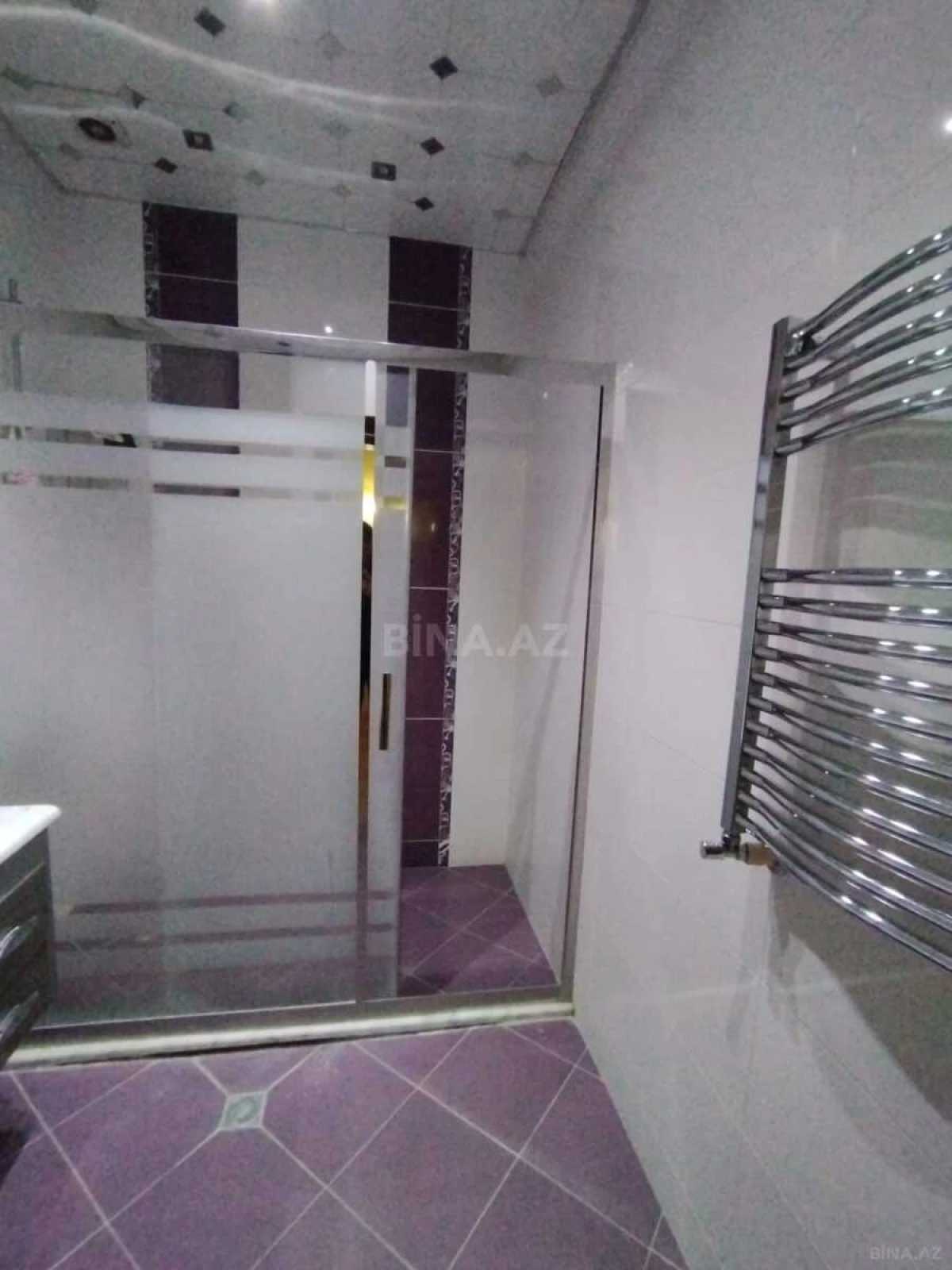 Satılır 3 otaqlı mənzil 126 m²