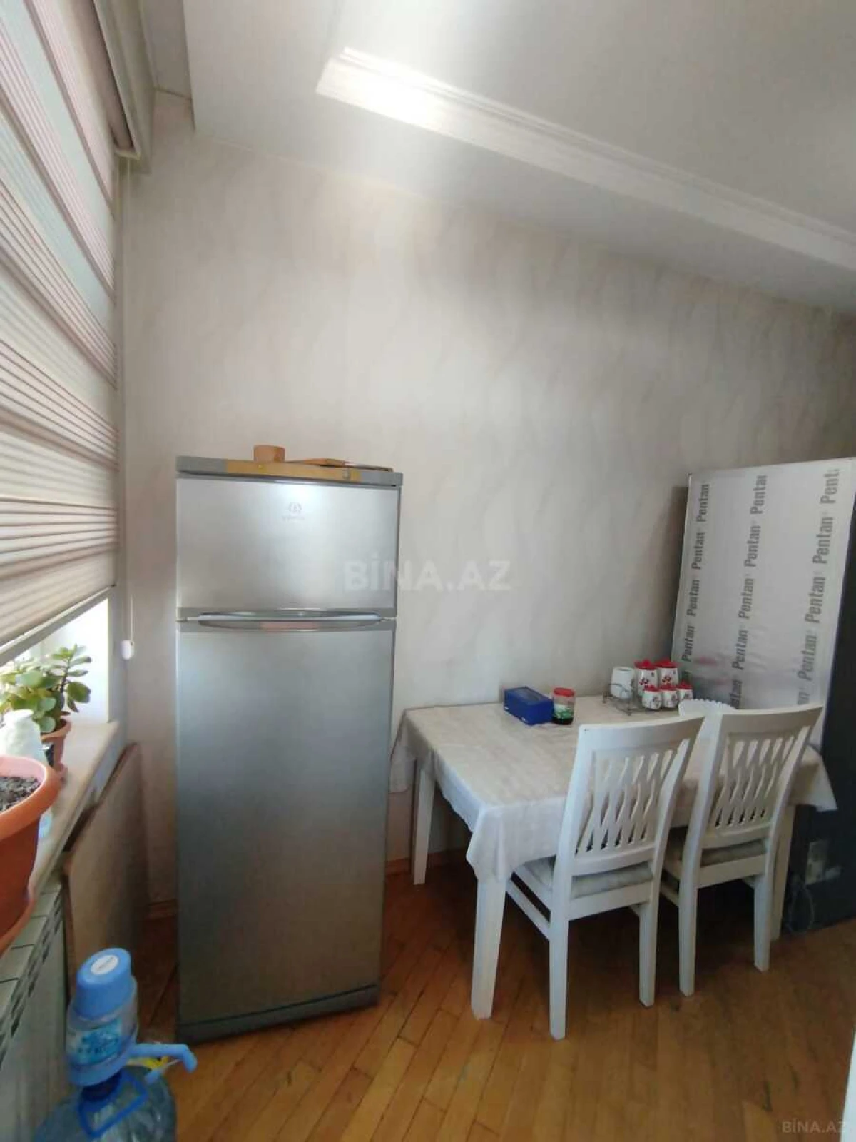 Satılır 3 otaqlı mənzil 126 m²