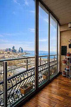 Satılır 4 otaqlı mənzil 240 m²