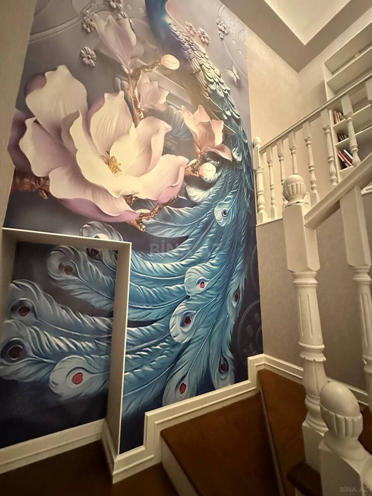 Satılır 4 otaqlı mənzil 240 m²