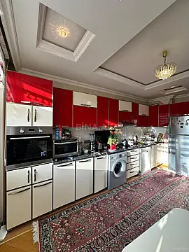 Satılır 2 otaqlı mənzil 96 m²