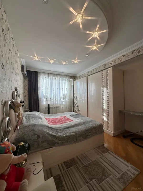 Satılır 2 otaqlı mənzil 96 m²