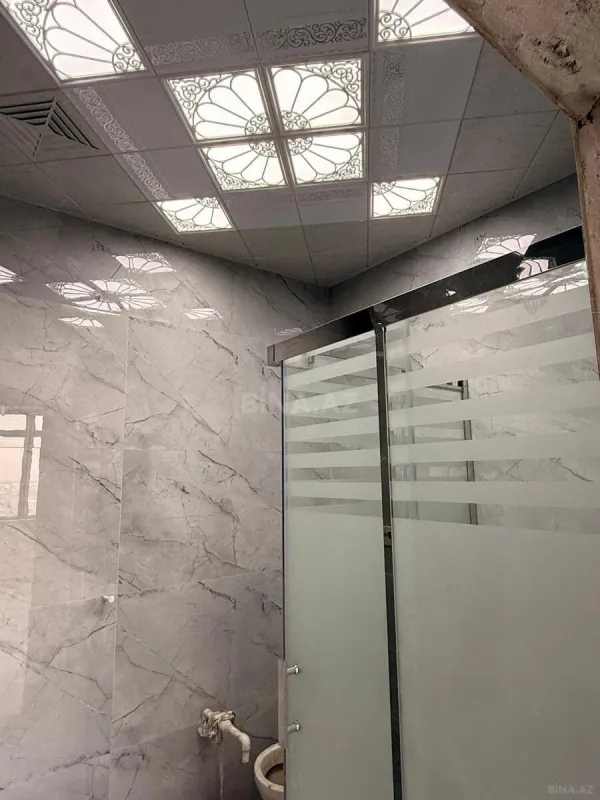 Satılır 3 otaqlı mənzil 175 m²