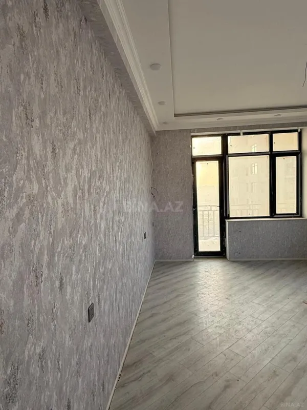 Satılır 3 otaqlı mənzil 175 m²
