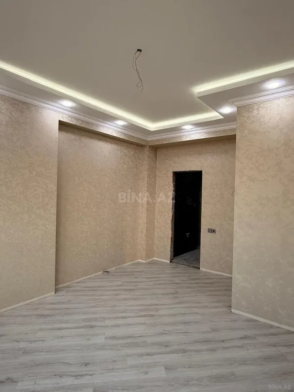 Satılır 3 otaqlı mənzil 175 m²