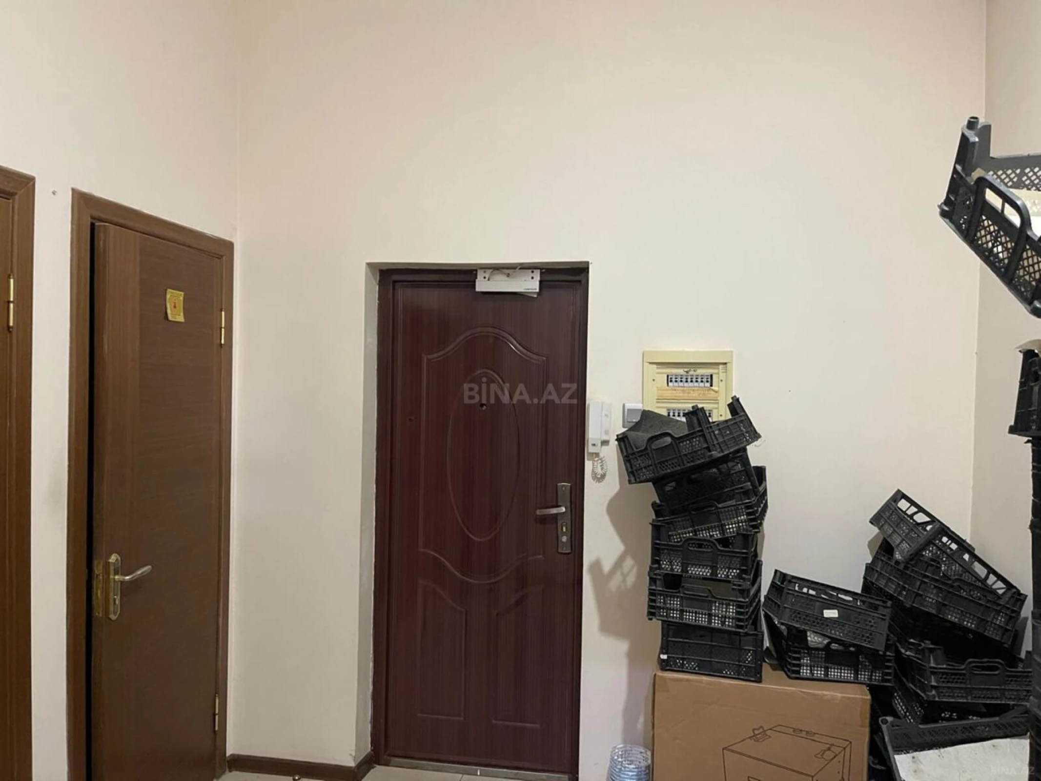 Satılır 3 otaqlı mənzil 140 m²