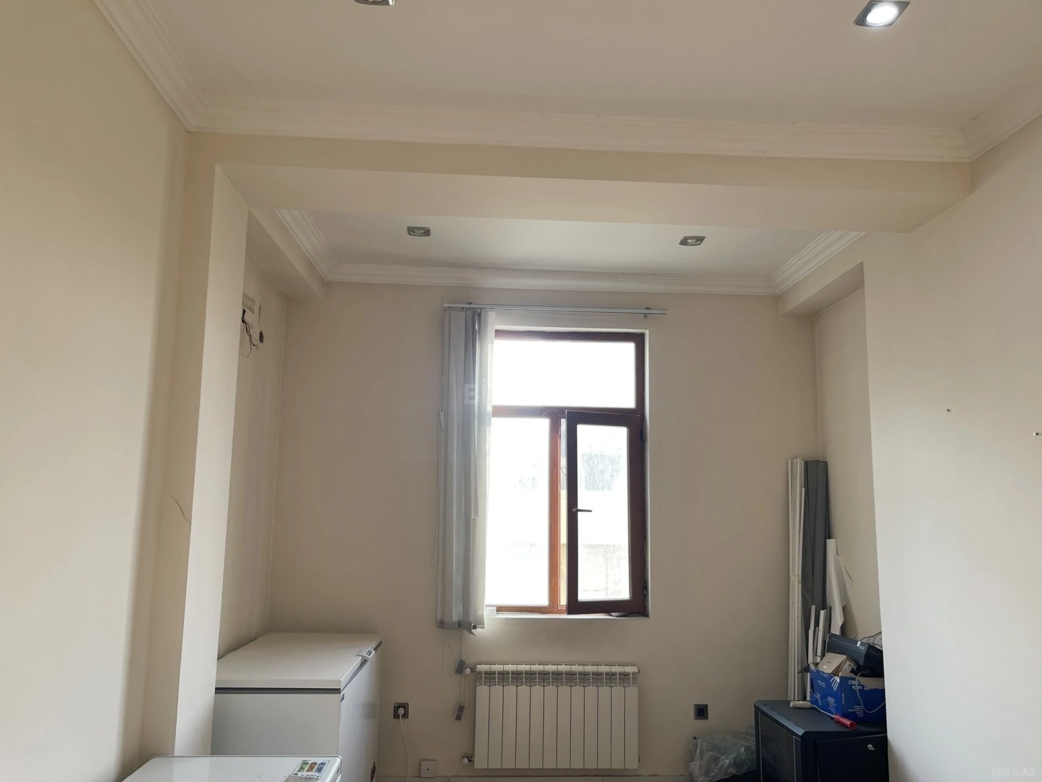 Satılır 3 otaqlı mənzil 140 m²