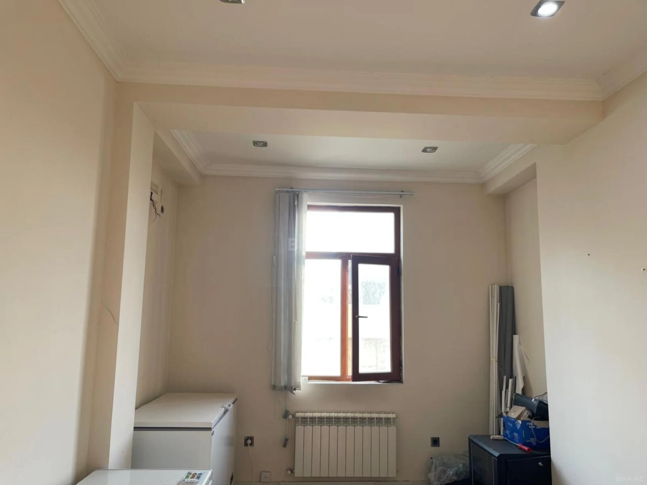 Satılır 3 otaqlı mənzil 140 m²