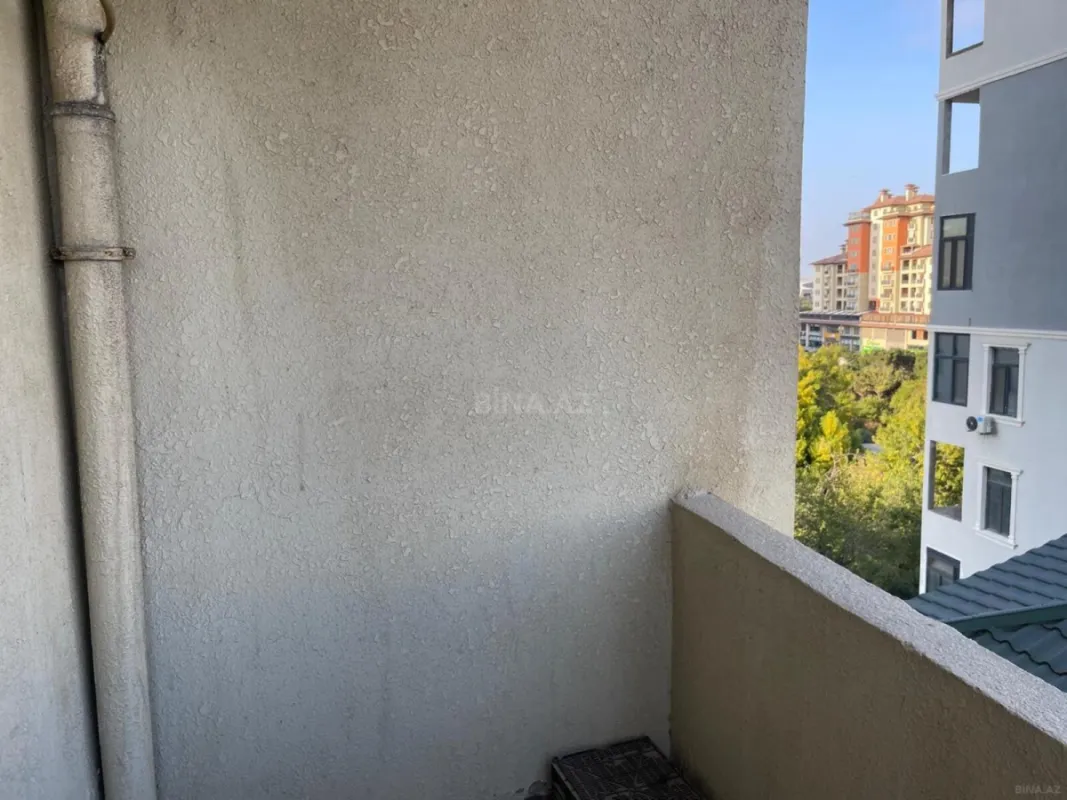 Satılır 3 otaqlı mənzil 140 m²