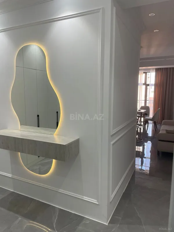Kirayə verilir 2 otaqlı mənzil 75 m²