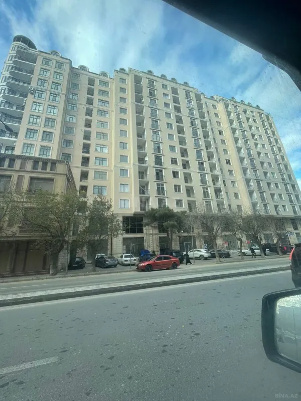 Kirayə verilir 2 otaqlı mənzil 75 m²