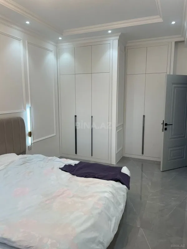Kirayə verilir 2 otaqlı mənzil 75 m²