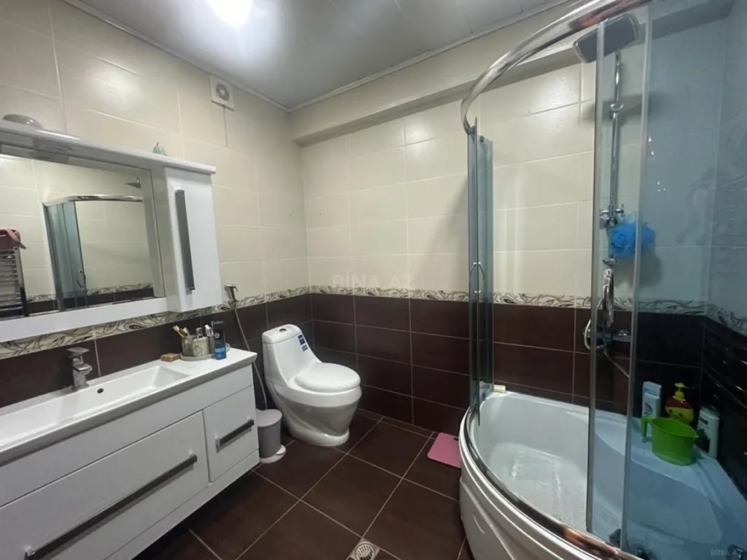 Kirayə verilir 3 otaqlı mənzil 135 m²