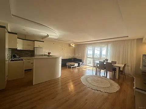 Kirayə verilir 3 otaqlı mənzil 135 m²